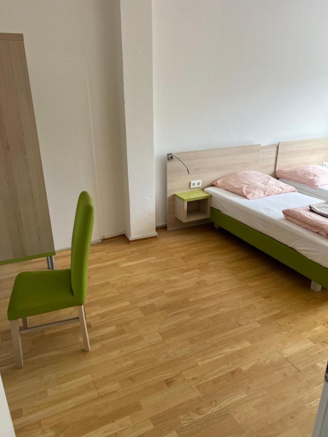 קאסל Waffel Cafe Hostel Monteurwohnung Ferienwohnung מראה חיצוני תמונה
