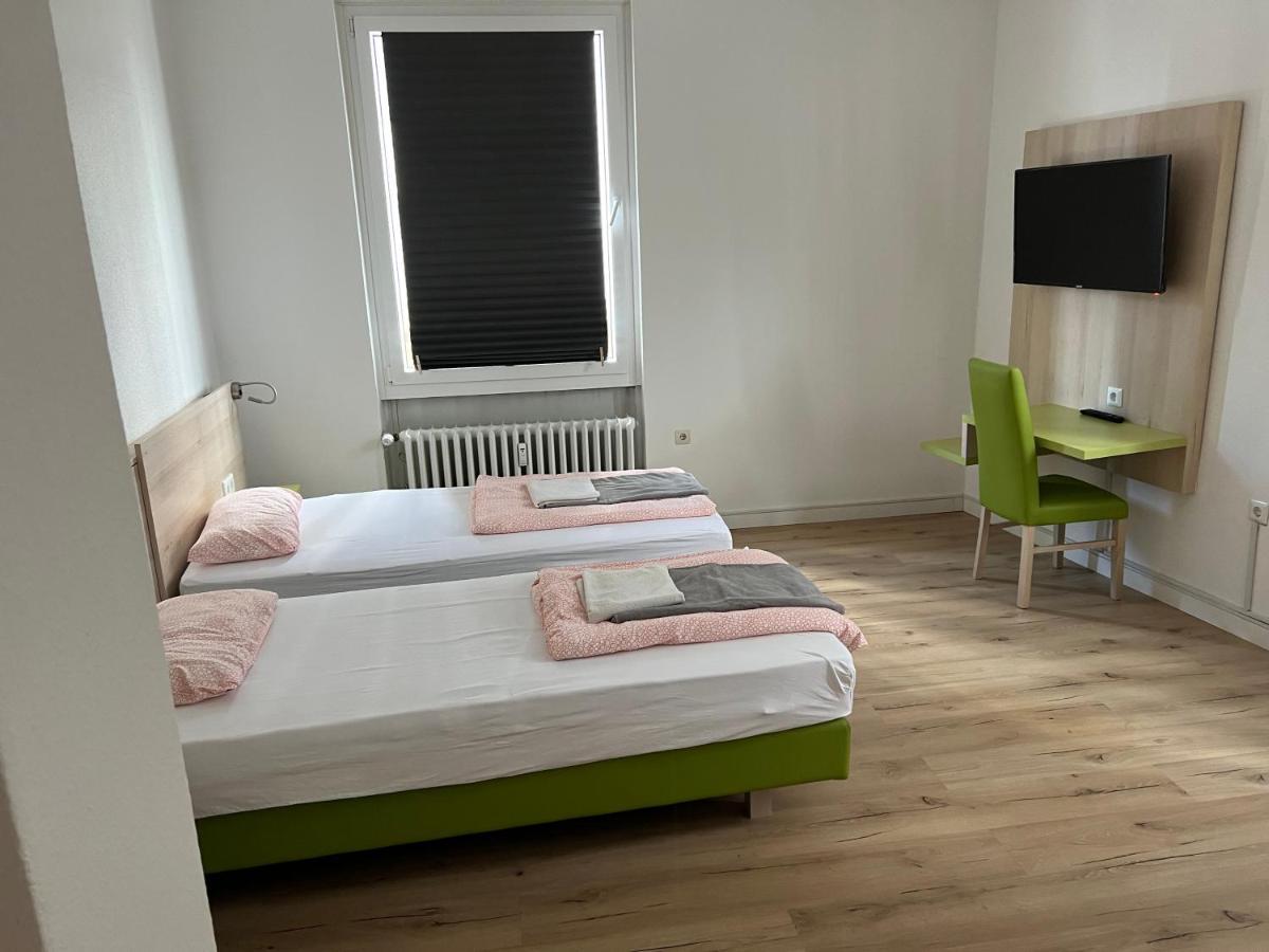 קאסל Waffel Cafe Hostel Monteurwohnung Ferienwohnung מראה חיצוני תמונה